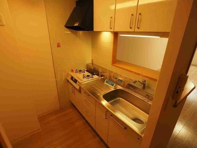 都営新宿線 篠崎駅 徒歩5分 3階建 築21年のキッチン写真