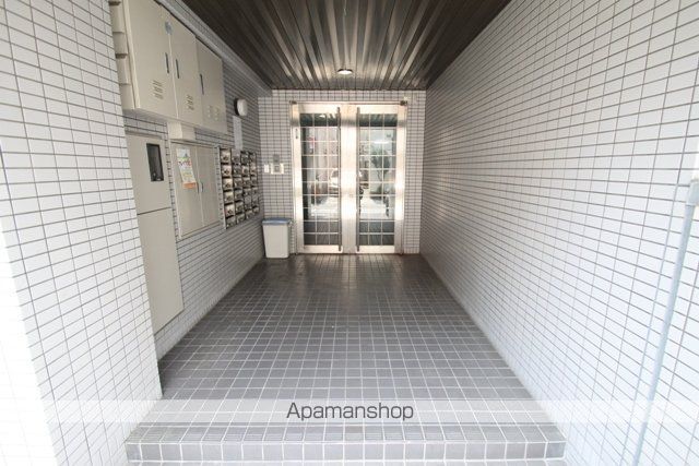 R・マンションの外観写真