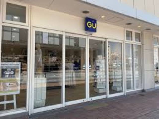 その他　ジーユー　ピオレ姫路店（その他）まで377m
