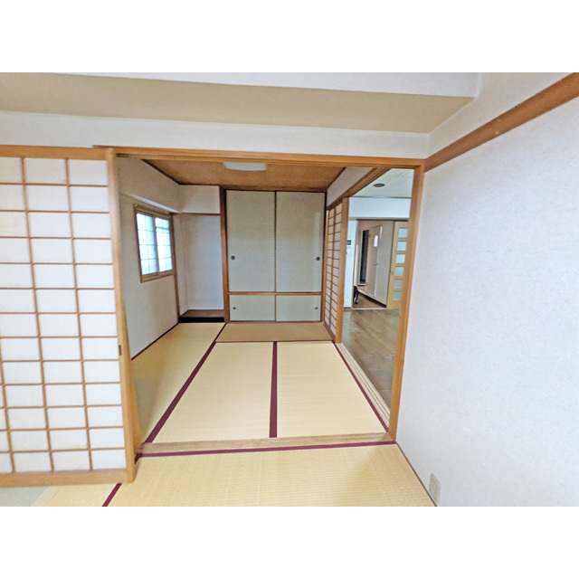 青葉丘マンシヨンの居間写真
