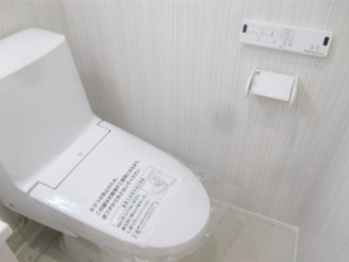 京急本線 杉田駅 徒歩6分 2階建 築2年のトイレ写真