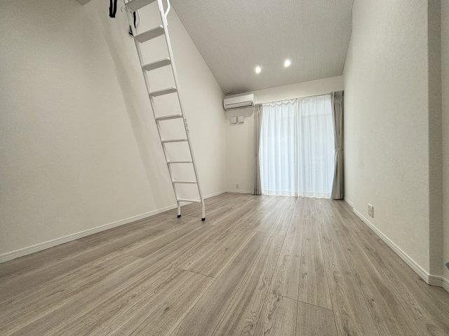 フェリックスハウス黒髪の居間写真