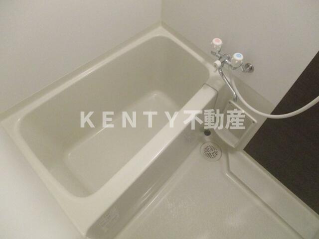 バス・シャワールーム　ゆったり過ごせるお風呂です