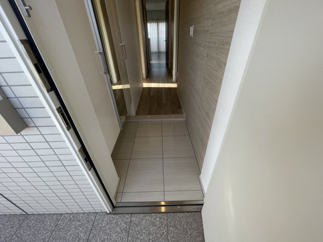 アルファステイツ神屋町IIの玄関写真