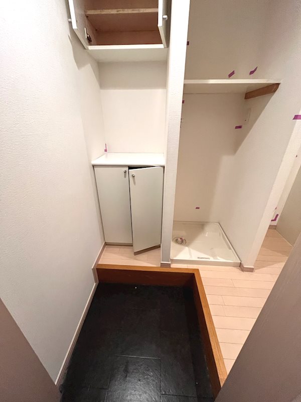 玄関　※参考写真