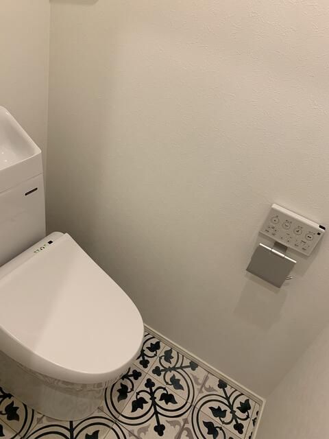 ＪＲ山手線 池袋駅 徒歩14分 3階建 築2年のトイレ写真