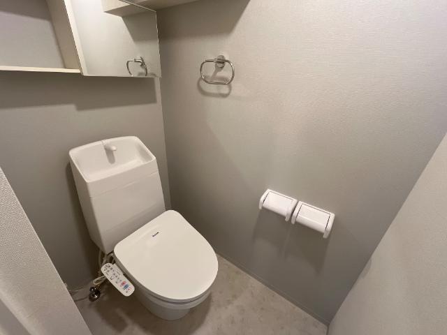 トイレ　シャワー付トイレ
