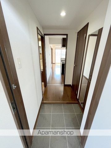Arcadia恒久の玄関写真