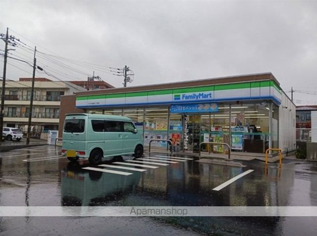 コンビニ　ファミマ　さいたま曲本２丁目店（コンビニ）まで350m