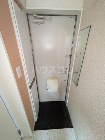 ユナイト井土ヶ谷ロレンツォの杜の玄関写真
