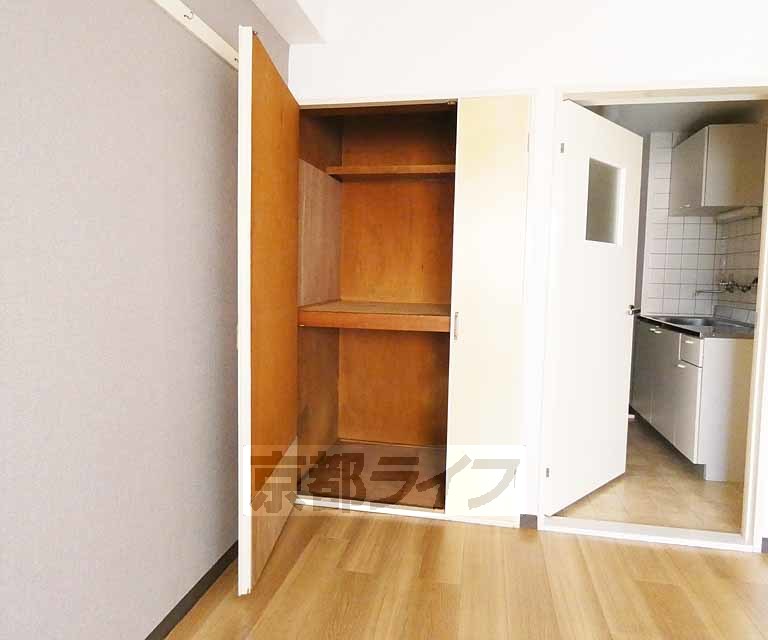 アークハイツ城南宮の内装写真