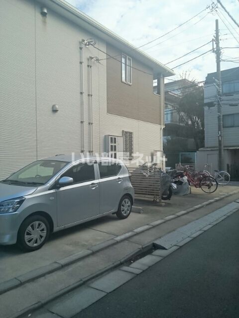 ＪＲ京浜東北線 川崎駅 バス乗車時間：10分 最寄りバス停で下車 徒歩7分 2階建 築14年の外観写真