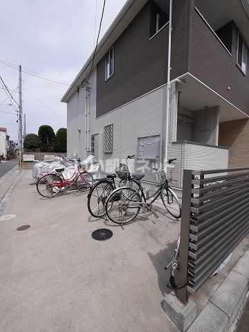 ＪＲ京浜東北線 川崎駅 バス乗車時間：10分 最寄りバス停で下車 徒歩7分 2階建 築14年の外観写真