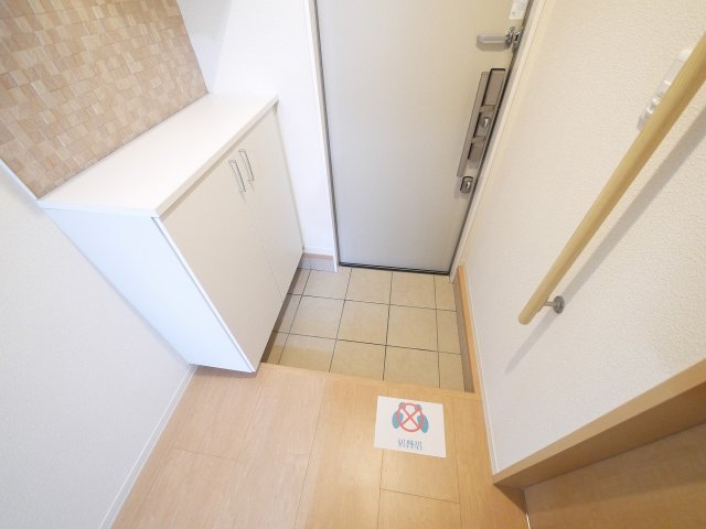 玄関　収納もある玄関です