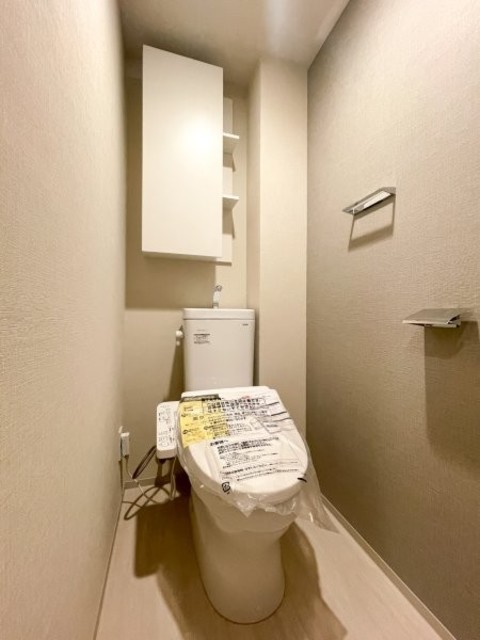 トイレ　※写真は同タイプ住戸です。