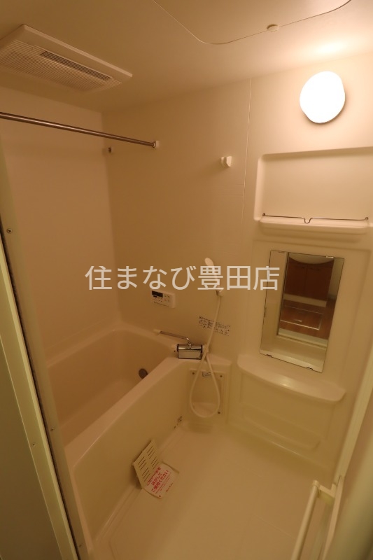 バス・シャワールーム　同型別部屋写真