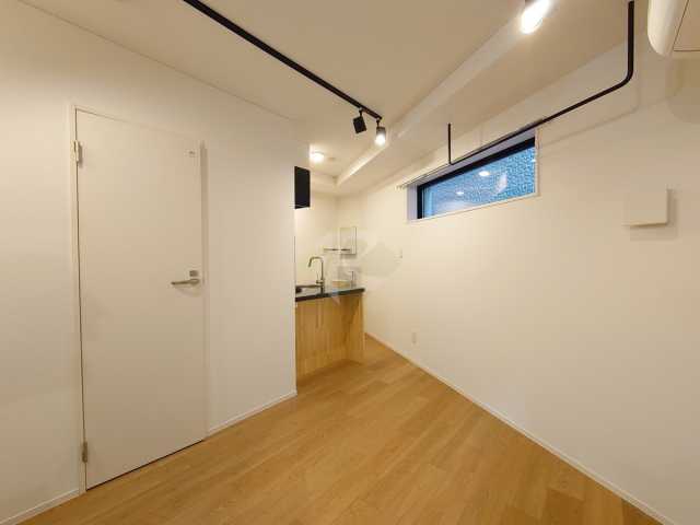 居室・リビング　リライフ浅草店