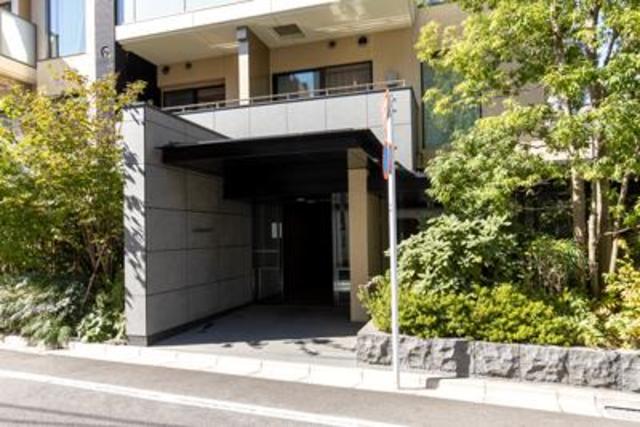 エントランス　建物の内部です
