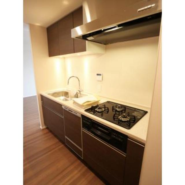 キッチン　※写真は同タイプ住戸です。