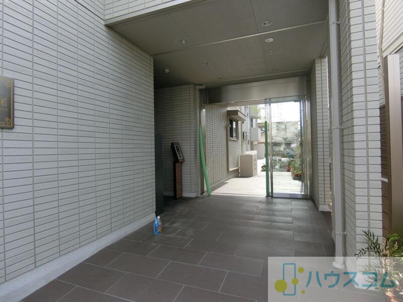 エントランス　オートロック付き