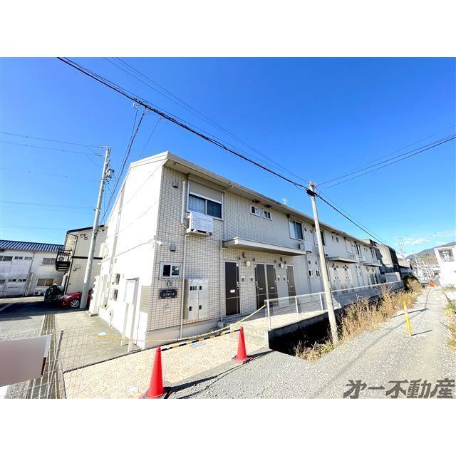 エントランス　建物外観