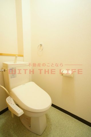 トイレ　清潔感のあるトイレです