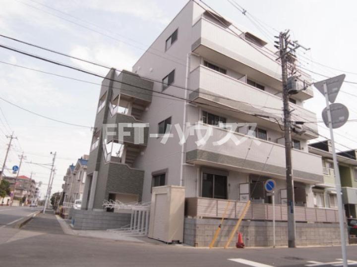 建物外観　総タイル張り