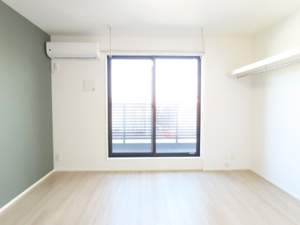 サンライズ津田沼IVの居間写真