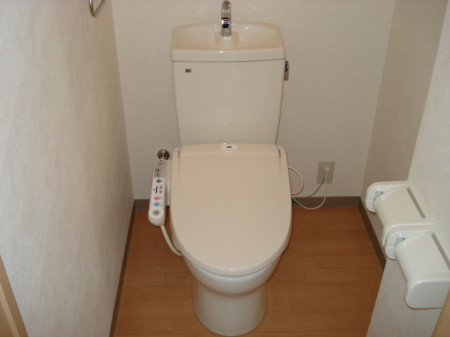 トイレ　シャワー付トイレ