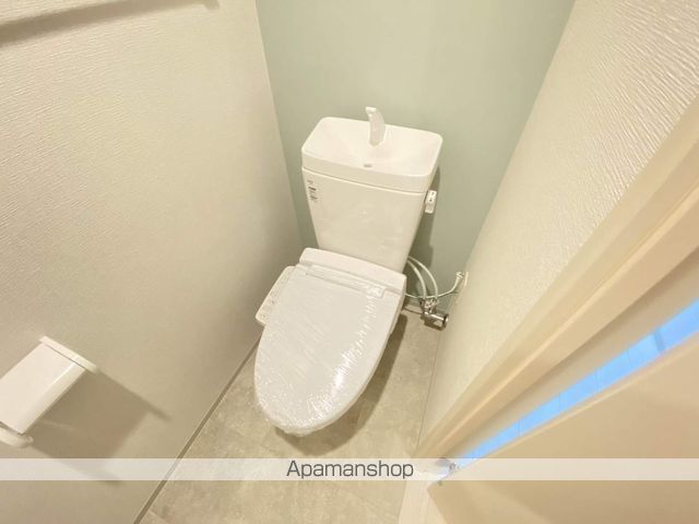 阪急神戸線 十三駅 徒歩5分 9階建 築4年のトイレ写真