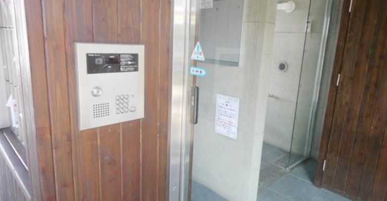 エントランス　別部屋参考写真