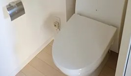 トイレ　別部屋参考写真