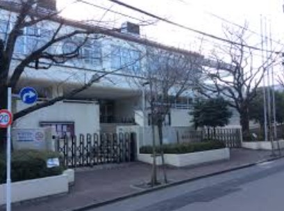 小学校　港区立本村小学校（小学校）まで220m