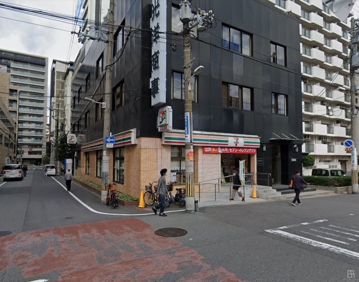 コンビニ　セブンイレブン大阪南堀江1丁目南店（コンビニ）まで20m