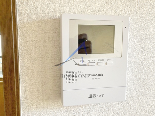 セキュリティ　モニター付きインターホンです。