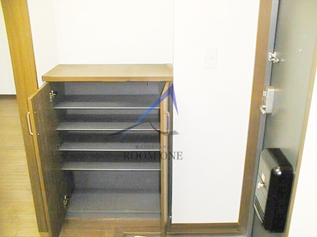 玄関　玄関です。