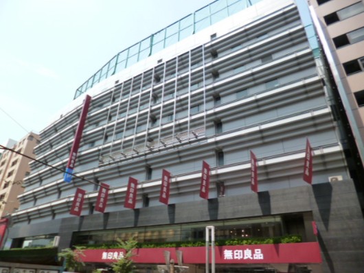 ショッピングセンター　西武池袋本店別館（ショッピングセンター）まで411m