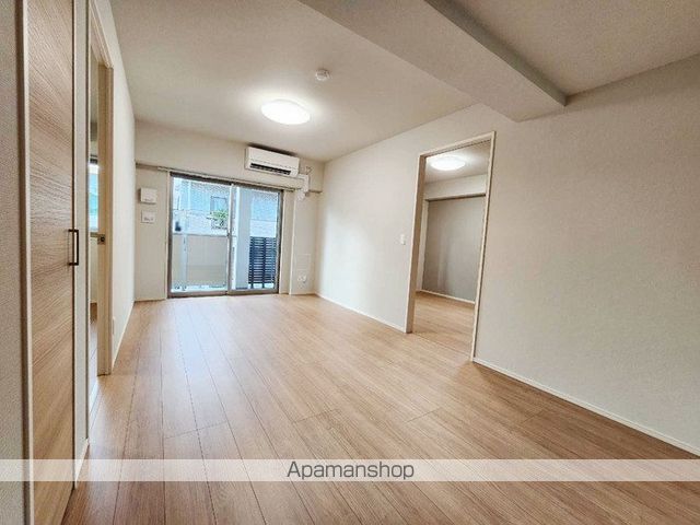 玉造Baseの居間写真