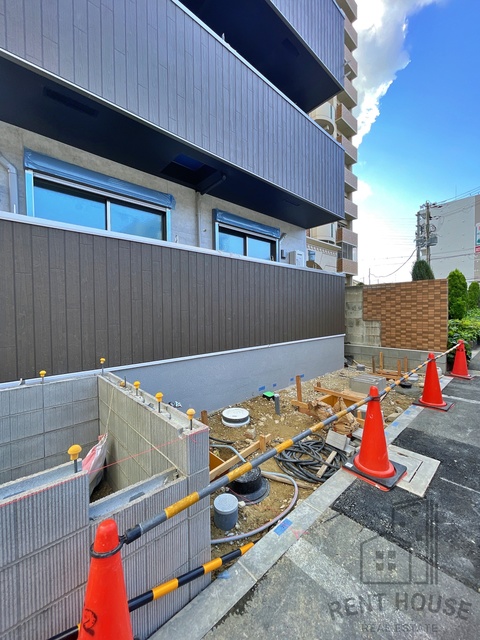 その他共有部分　外観（建築中）