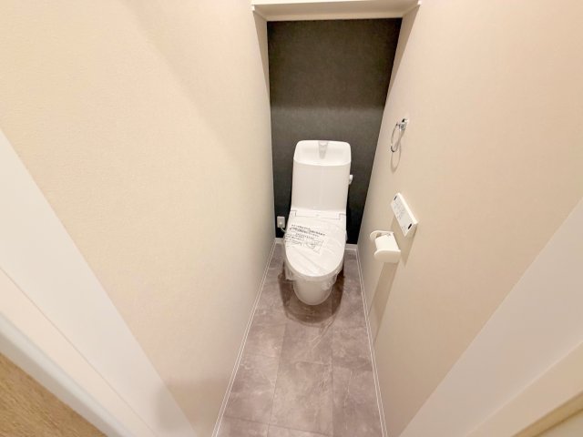トイレ　綺麗なトイレにはウォシュレット標準装備です。