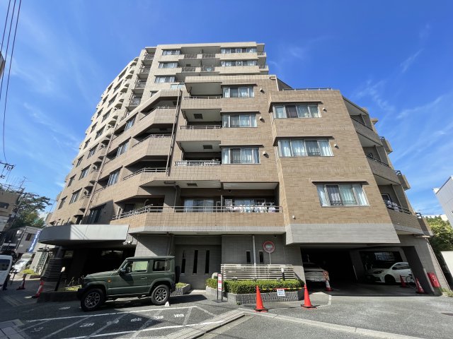 建物外観　駅チカ分譲マンションです。オートロック付きでセキュリティ面安