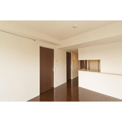 パークアクシス台東根岸の居間写真