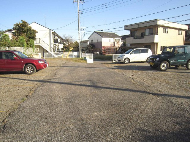 駐車場　駐車場1台付きです。