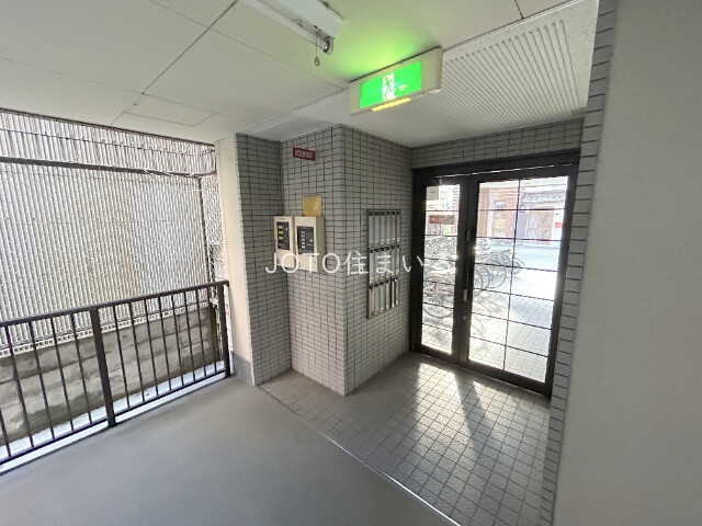 ＪＲおおさか東線 城北公園通駅 徒歩4分 4階建 築32年の外観写真