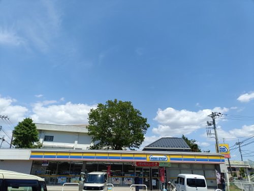 コンビニ　ミニストップ 市川若宮店（コンビニ）まで358m