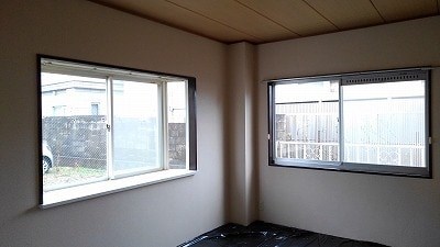 その他　出窓に者も置けます