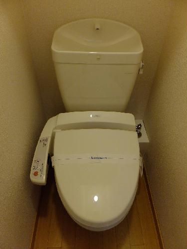 レオパレス海老川ハイツのトイレ写真