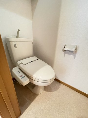 トイレ　清潔感のあるトイレです