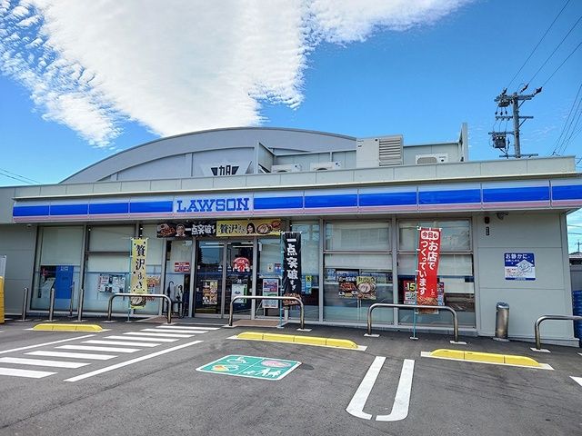 コンビニ　LAWSON（コンビニ）まで277m
