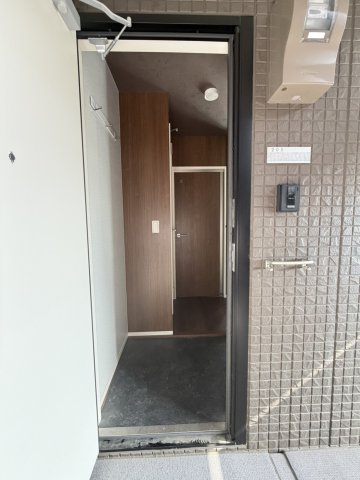 玄関　反転部屋写真使用